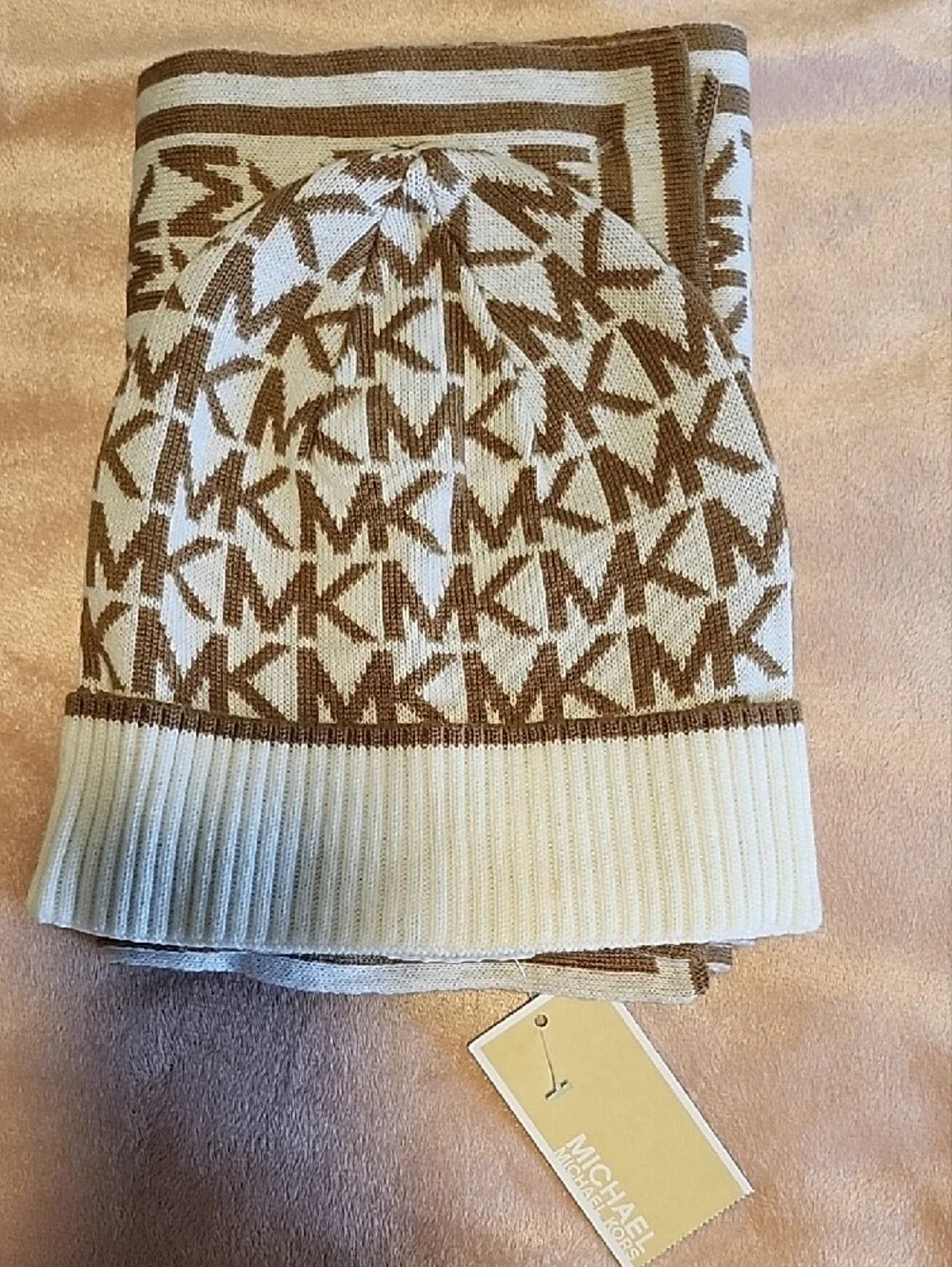 Michael Kors Camel And White Logo Knit Hat And Scarf Set NWT Luxury Warm Chic